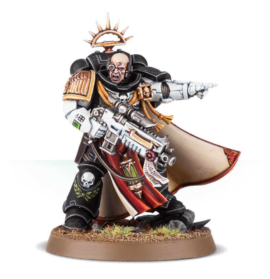 SPACE MARINES CAPTAIN IN GRAVIS ARMOUR