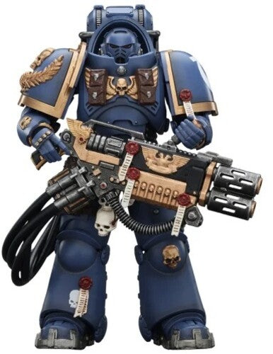 Warhammer 40K: Space Marine - Ultramarines: Heavy Artificer Armor with Relic Multi-Melta 1/18 Action Figure