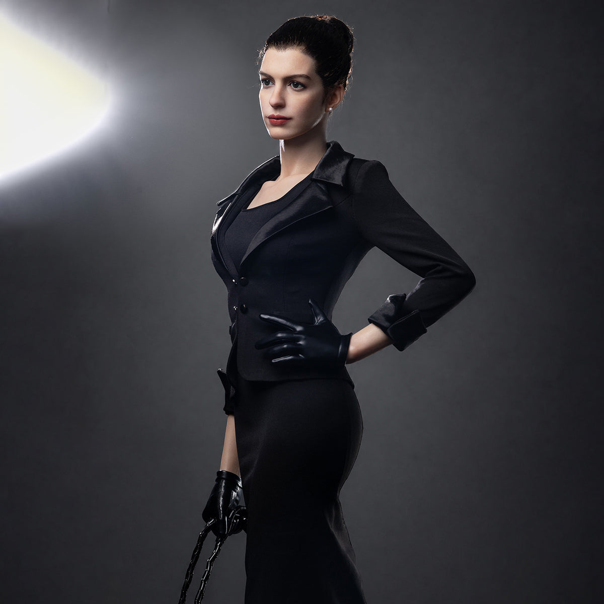 Catwoman 1:2 Scale Statue