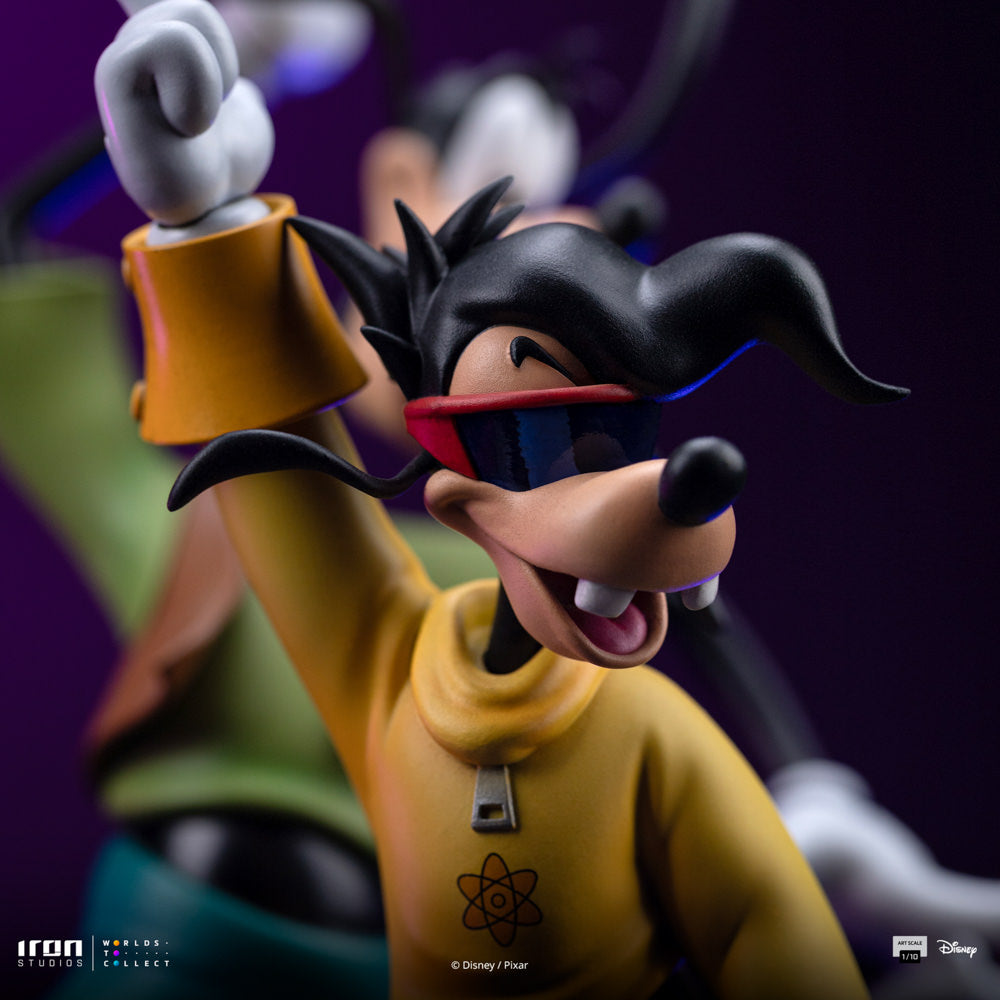Goofy and Max statue gallery view