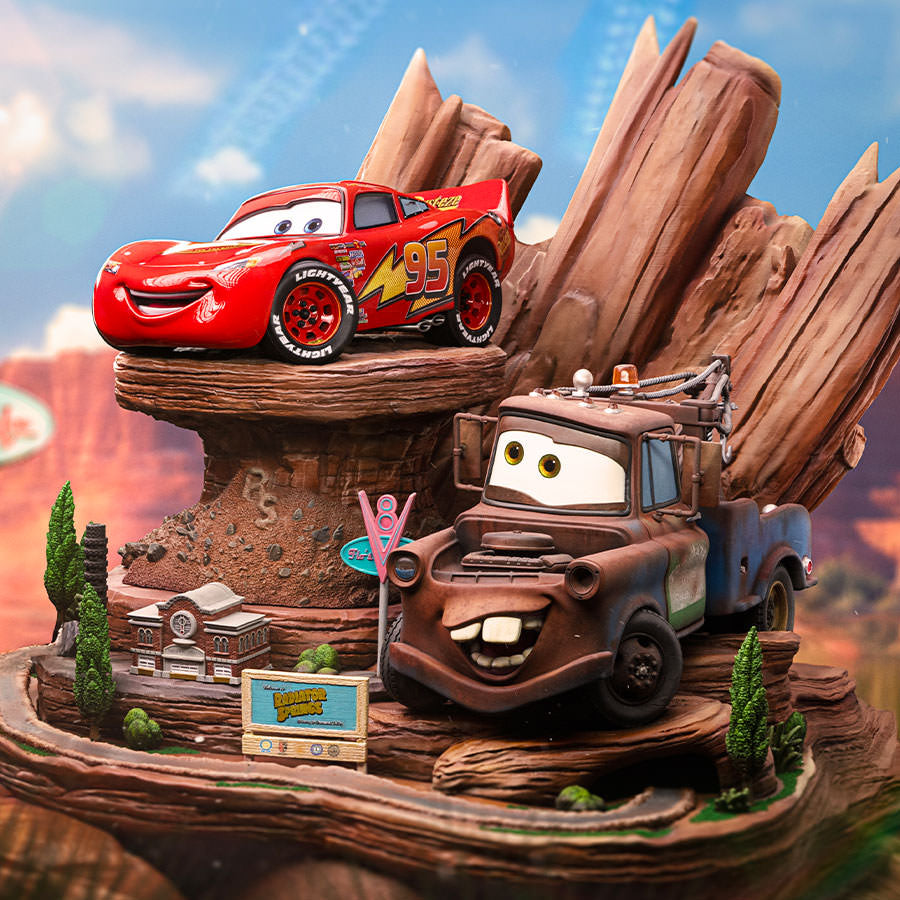Disney Lightning McQueen and Tow Mater Deluxe 1:10 Scale Statue