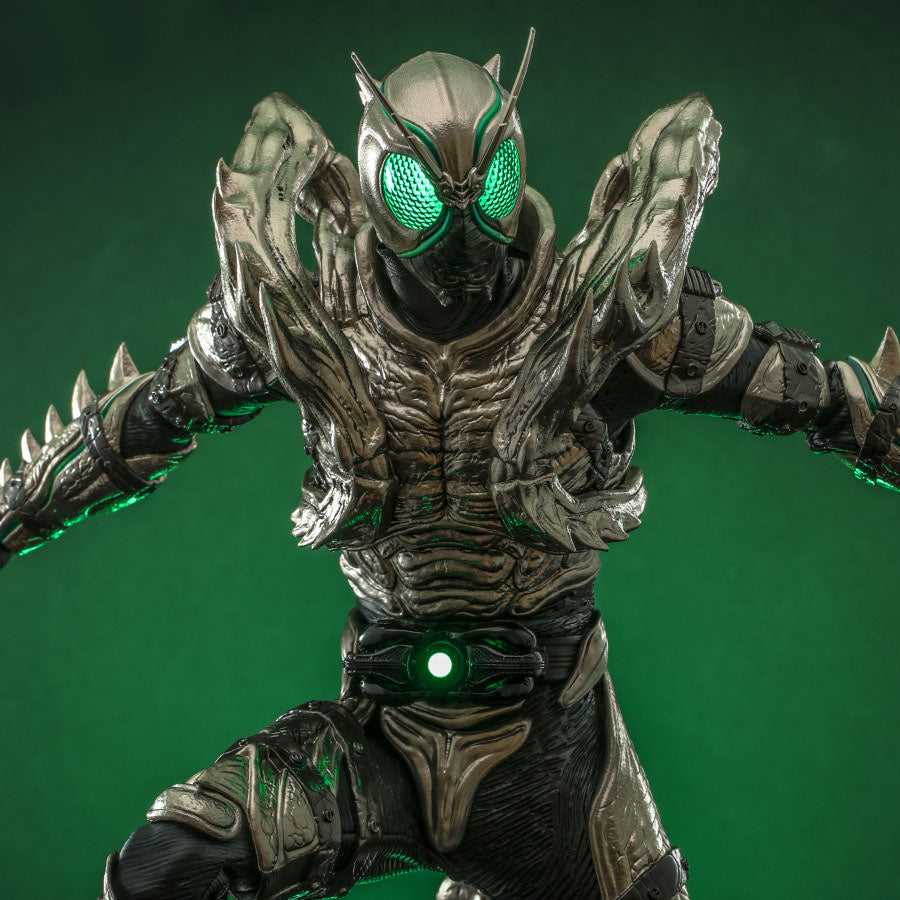 Kamen Rider Shadowmoon Special Edition Sixth Scale Figure