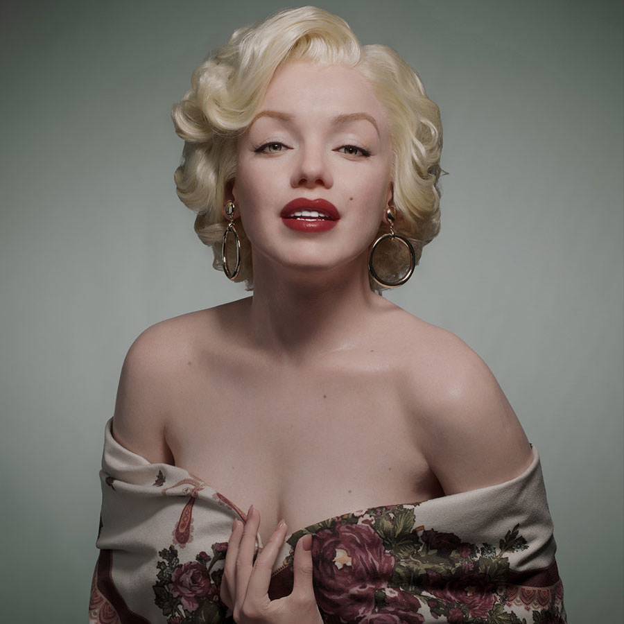 Marilyn Monroe - Life-Size Bust