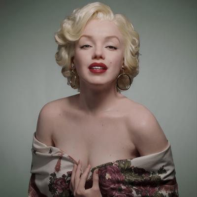 Marilyn Monroe - Life-Size Bust