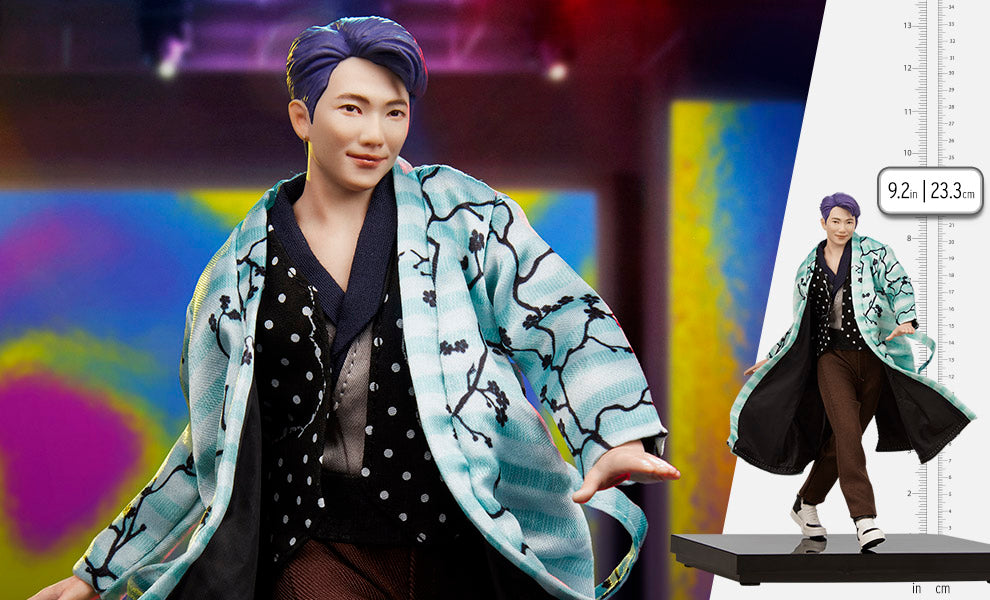 RM Deluxe Statue