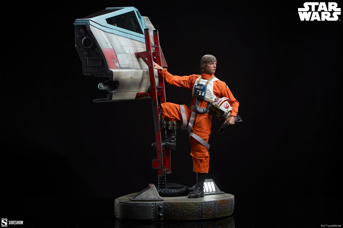Luke Skywalker & X-Wing Premium Format Figure gallery view