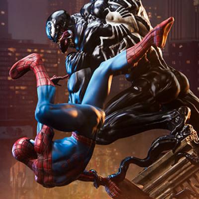 Spider-Man vs Venom Maquette