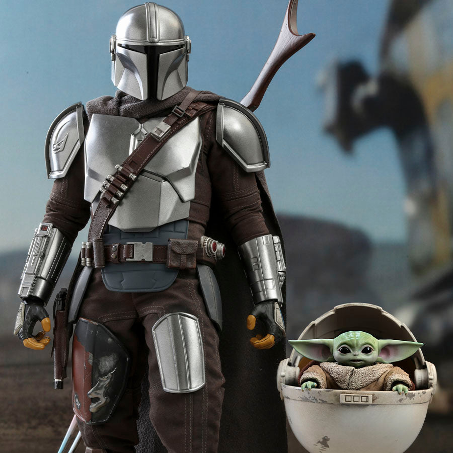 Star Wars The Mandalorian and The Child Deluxe Sixth Scale Figure