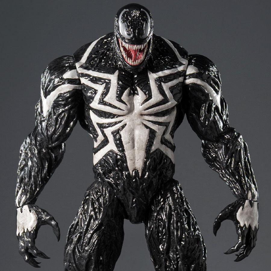 Marvel DLX Venom Action Figure threezero